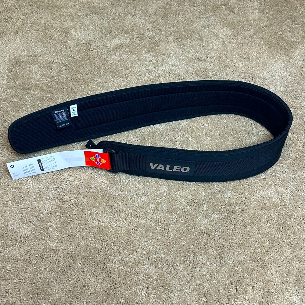 Valeo Performance Low-Profile weight lifting belt/Back Support, size Large.